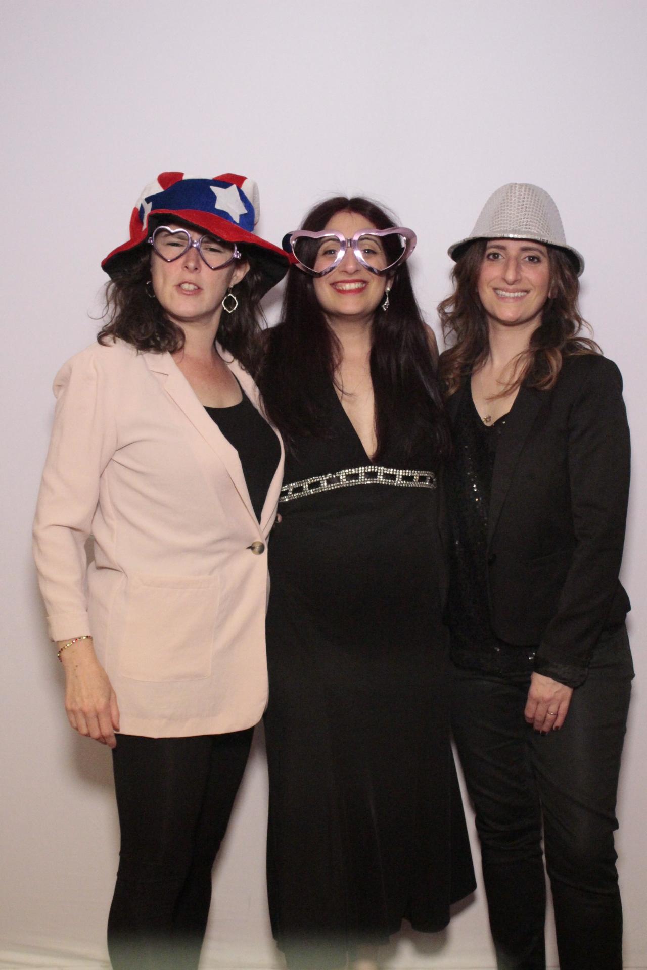 Danielle’s 40th birthday | View more photos from the event at gallery.myphotoboothexperience.co.uk/u/MyPhotoBoothExperienceLtd/Danielle’s-40th-birthday